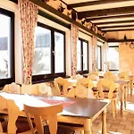 Dreischlaeger Hof 3*