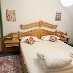 Dreischlaeger Hof 3*
