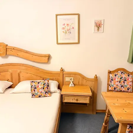 Dreischlaeger Hof 3*