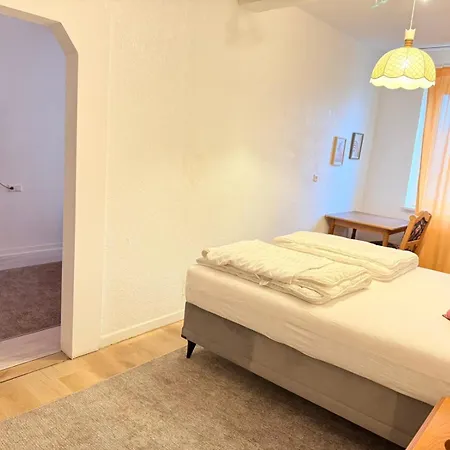 Dreischlaeger Hof 3*