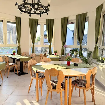 מלון Dreischlaeger Hof 3*