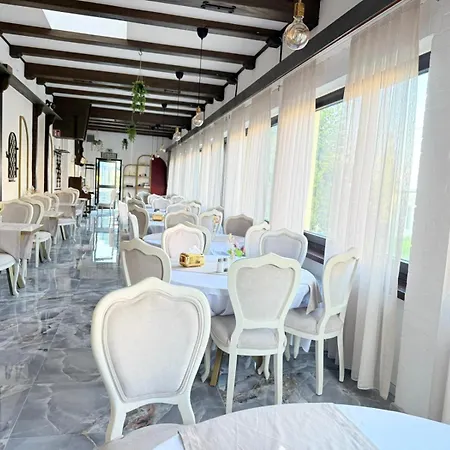 מלון Dreischlaeger Hof 3*