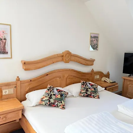 Dreischlaeger Hof 3* Neustadt (Wied)