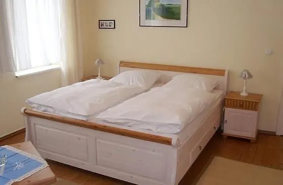 Dreischlaeger Hof 3*